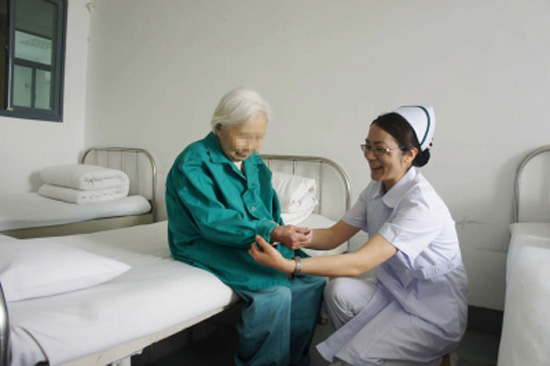 濟(jì)南農(nóng)村貧困失能老人將享免費(fèi)醫(yī)療護(hù)理