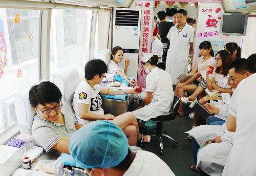 醫(yī)者仁心展奉獻(xiàn)情懷——臨朐縣人民醫(yī)院組織集體無(wú)償獻(xiàn)血