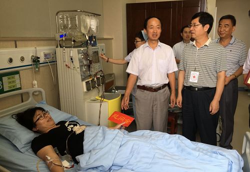 “世界這么大，只有我能救他”山東女護(hù)士推遲二孩計(jì)劃捐獻(xiàn)造血干細(xì)胞