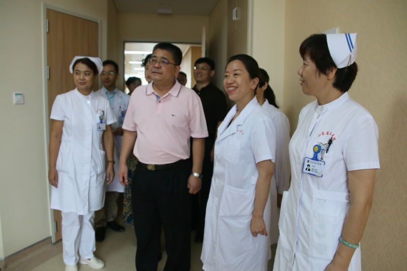 國(guó)家衛(wèi)計(jì)委、省衛(wèi)計(jì)委領(lǐng)導(dǎo)赴我院調(diào)研婦幼健康服務(wù)工作