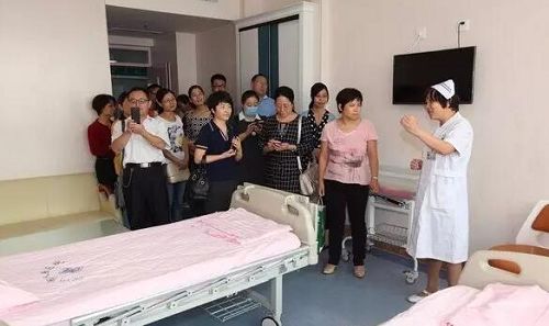 德州市人民醫(yī)院召開(kāi)市孕產(chǎn)婦和新生兒危急重癥救治中心成立大會(huì)