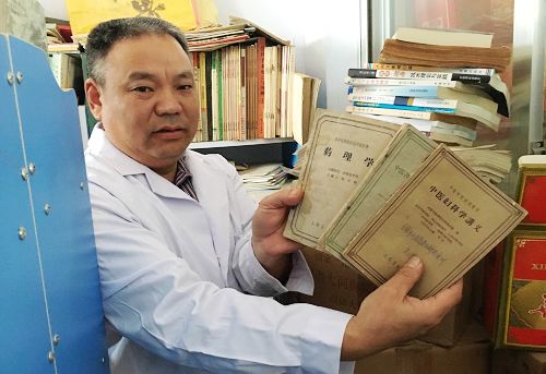 蘭陵鄉(xiāng)醫(yī)于新水：當(dāng)醫(yī)生就是治病救人，行醫(yī)就是行好