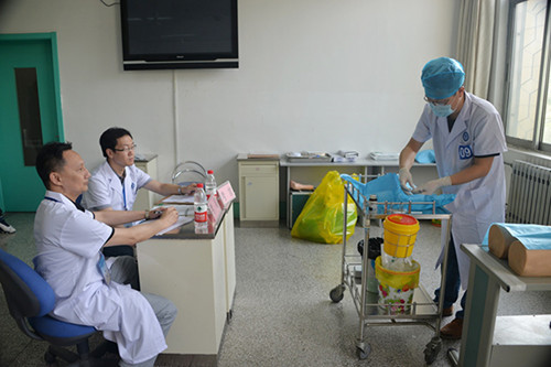 濱醫(yī)附院圓滿完成2017年山東省住院醫(yī)師規(guī)范化臨床實(shí)踐能力結(jié)業(yè)考核工作