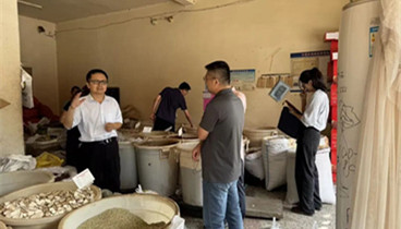 菏澤市市場監(jiān)管局到舜王城中藥材專業(yè)市場調(diào)研市場管理工作