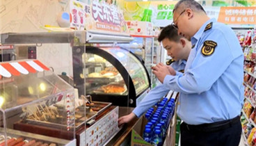 守護(hù)泉城放心消費(fèi)！市、區(qū)兩級(jí)市場(chǎng)監(jiān)管部門開展節(jié)日食品安全檢查