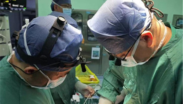 心臟大血管外科突破“心”禁區(qū)為高危心臟病患者點(diǎn)亮新生——記濱州醫(yī)學(xué)院煙臺(tái)附屬醫(yī)院首例微創(chuàng)小切口、心臟不停跳三尖瓣置換術(shù)獲得成功